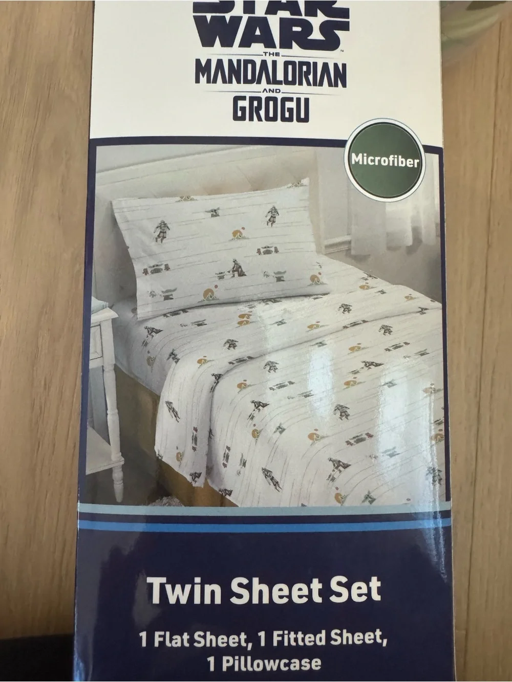 Star Wars The Mandalorian Grogu Twin Quilt, Sham & Sheet Set in Light Gray